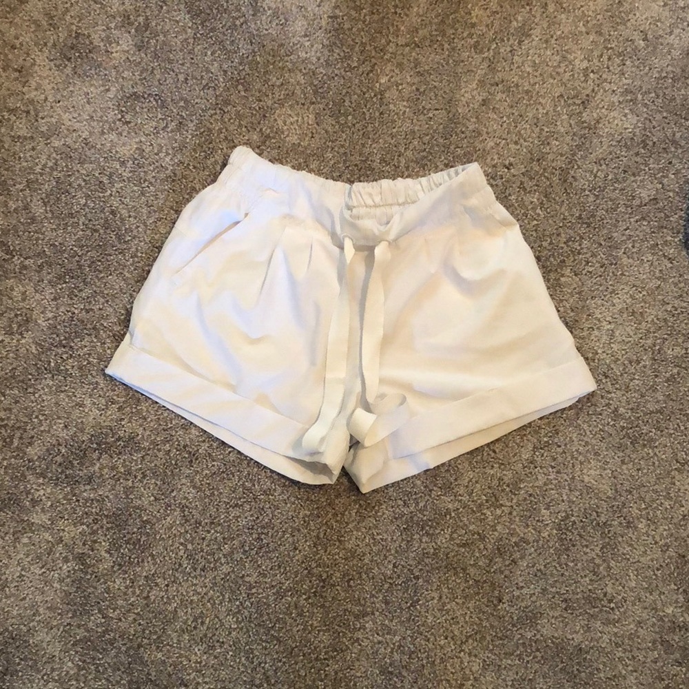 Lululemon shorts size:2